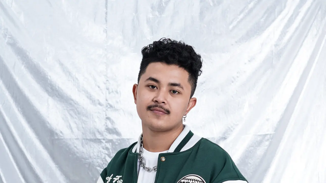Nama Ryan Jeff dikenal publik sebagai disc jockey alias DJ dengan nama panggung DJ ynjeff.