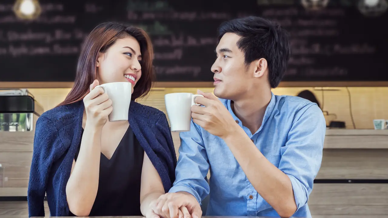 pasangan cinta