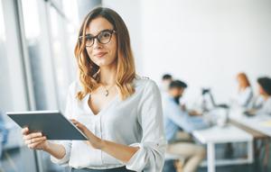 Ilustrasi Wanita Karir Credit: freepik.com