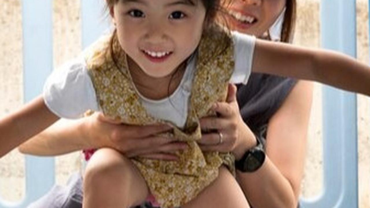 Dengan memberikan pengalaman, kebebasan memilih, dukungan, dan apresiasi, kita dapat membantu anak-anak tumbuh menjadi pribadi yang percaya diri dan siap menghadapi tantangan dalam hidup.