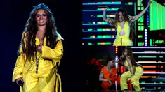Kolase foto memperlihatkan saat Camila Cabello tampil pada festival musik Rock in Rio di Rio de Janeiro, Brasil, 10 September 2022. Penampilan Camila Cabello adalah salah satu yang paling ditunggu dari akhir pekan kedua Rock in Rio 2022. (AP Photo/Bruna Prado)