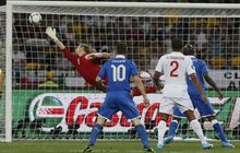  Skor kacamata Inggris-Italia berlanjut adu penalti