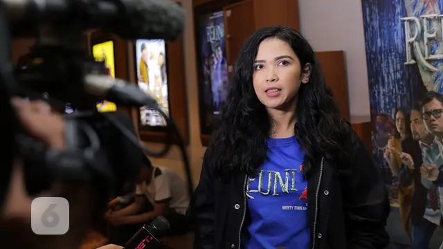 [Bintang] Dinda Kanya Dewi