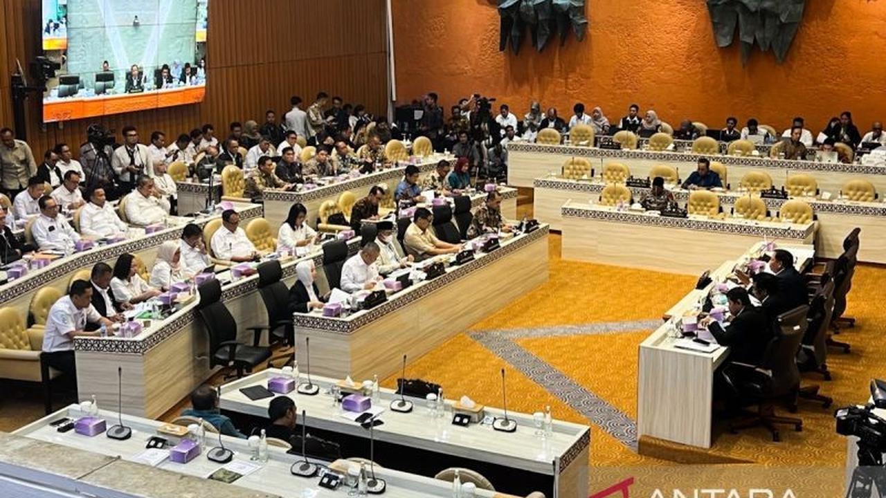 Fakta Hujan Jakarta: BMKG Prediksi Seluruh Wilayah Diguyur Hujan Ringan Jumat Sore