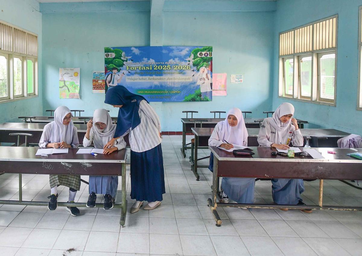 FOTO: Satu Kelas Hanya Empat Murid, Potret Sepinya SMA Swasta di Depok