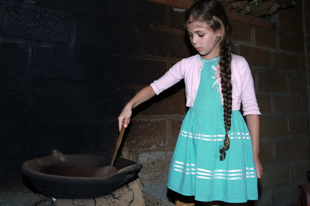 Isabella Damla Guvenilir a.k.a Elif