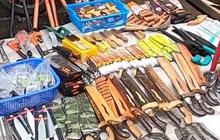 Mengunjungi Pasar Loak Lemahwungkuk di Cirebon, Surganya Perkakas Rumah Tangga sampai HP Bekas