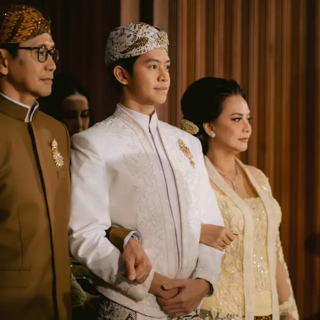 6 Potret Busana Elegan Addie MS dan Memes Dampingi Tristan Juliano Menikah