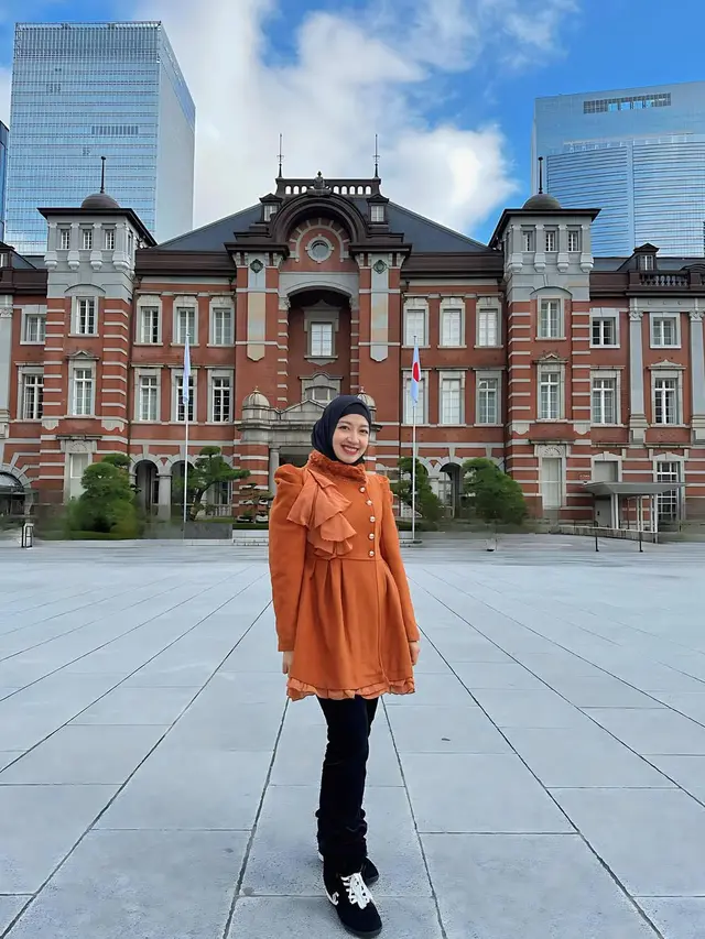 Inspirasi Fashion Maissy 'Cilukba'  Artis Cilik Era 90-an yang Kini Jadi Dokter