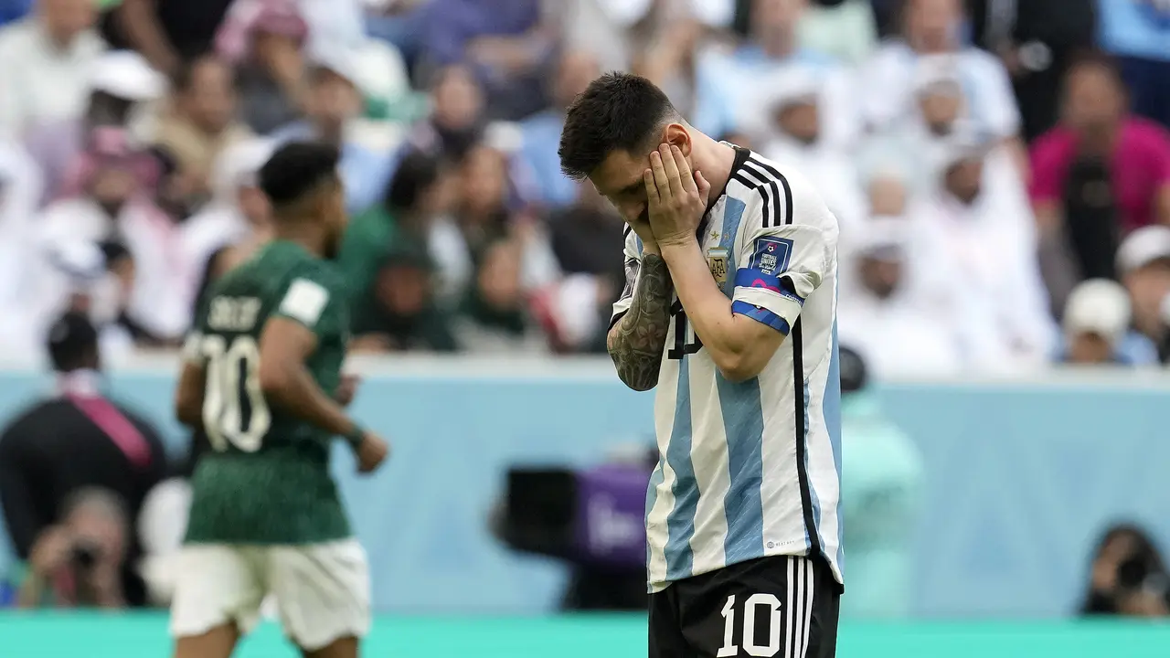 Lionel Messi - Argentina - Piala Dunia 2022 Qatar - 22 November 2022-1