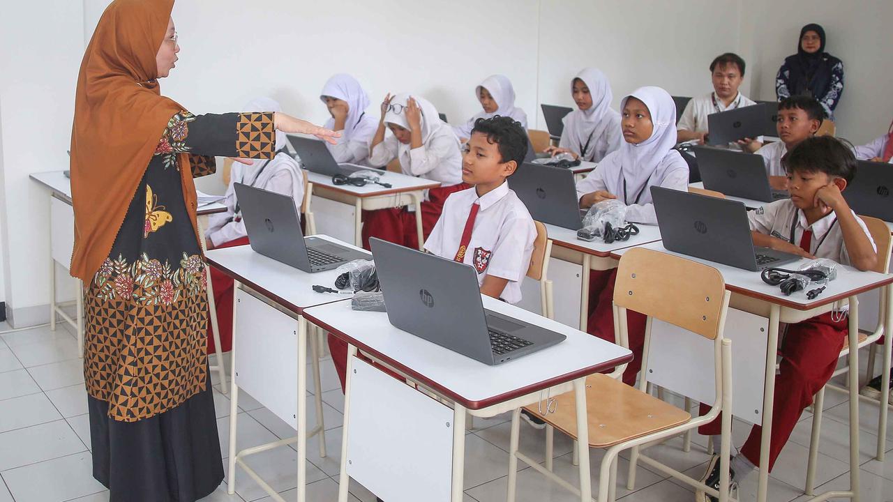 FOTO: Riang Gembira Calon Siswa Sekolah Rakyat Jalani Program Simulasi di Sentra Handayani