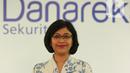 Direktur PT Danareksa Sekuritas Santi Suryandari saat foto seusai perkenalan manajemen baru di Jakarta, Senin (2/3/2020). Danareksa berencana menambah gerai baru di berbagai daerah di ibu kota dengan memanfaatkan jaringan BRI. (Liputan6.com/Fery Pradolo)