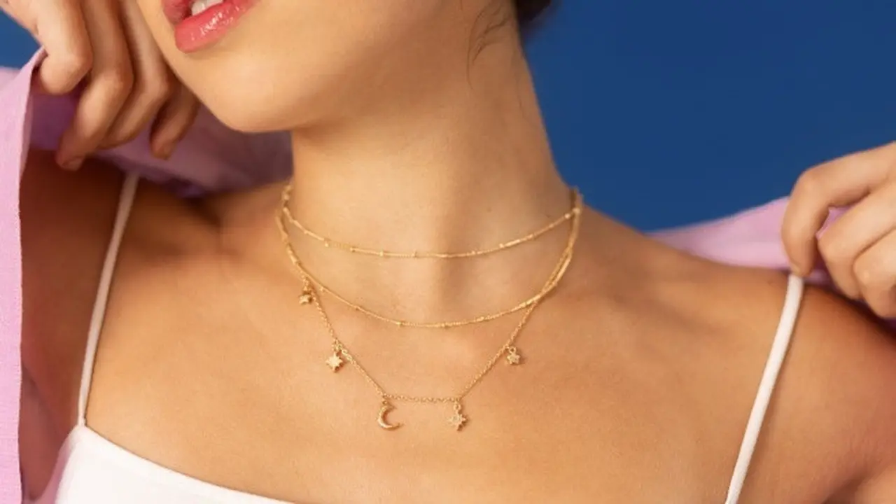 Ilustrasi Kalung Emas (Credit: Freepik)