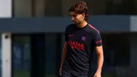 Reaksi Negatif dari Ruang Ganti Barcelona untuk Ferran Torres