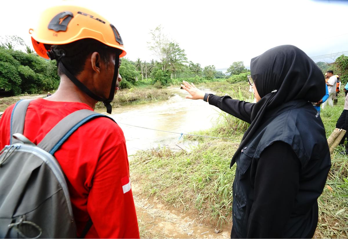 Bupati Ipuk Tinjau Banjir Sukamade