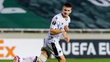 Christos Tzolis. Striker PAOK dan Timnas Yunani U-19 ini tipikal pemain serba bisa. Ia dapat dengan lincah bermain di sayap namun juga sangat tajam bila di dorong ke depan. Tercatat, ia sudah mengemas 16 gol dalam 36 pertandingan bersama PAOK musim ini. (AFP/Sakis Savvides)
