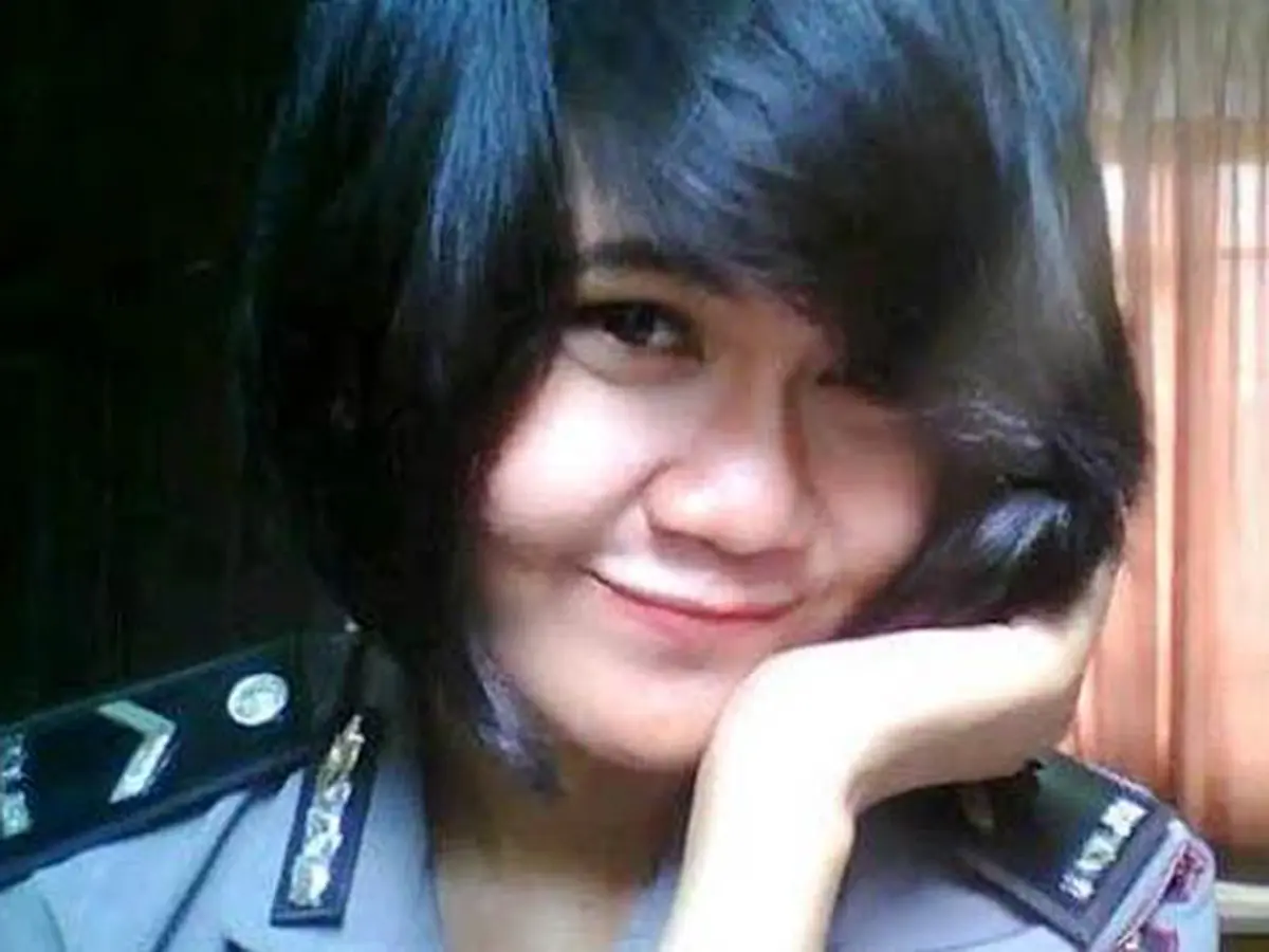 FOTO] Foto Narsis Polwan. Mana yang Menurut Kamu Cantik? - Photo  Liputan6.com