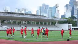 Pantauan Bola.com langsung di lokasi memperlihatkan adanya 15 pemain yang ikut serta dalam sesi latihan Timnas Indonesia tersebut. (Bola.com/M Iqbal Ichsan)