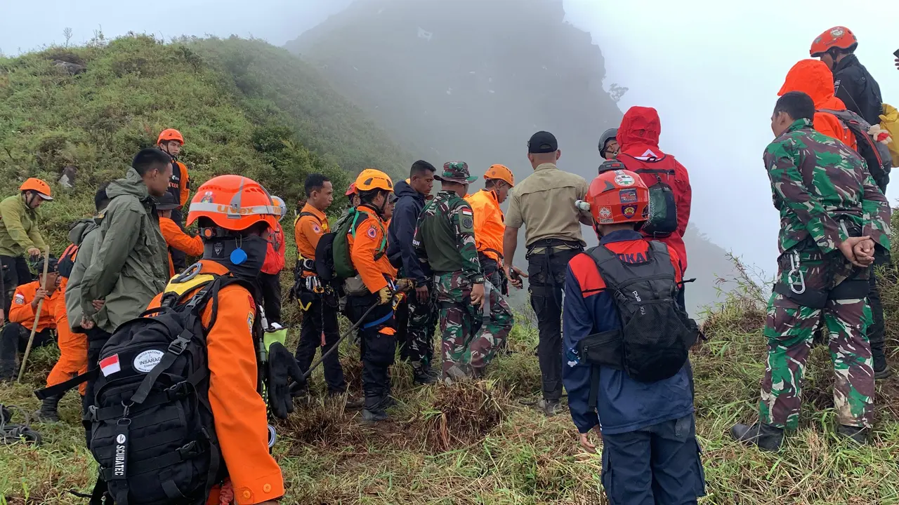 Evakuasi Korban Pesawat ATR 42-500 Terkendala Kabut dan Hujan, Modifikasi Cuaca Disiapkan