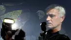Jose Mourinho meninggalkan tempat latihan Tottenham Hotspur, London, Senin 19 April 2021. Tottenham memecat Jose Mourinho pada hari Senin setelah hanya 17 bulan melatih. (Jonathan Brady/PA via AP)