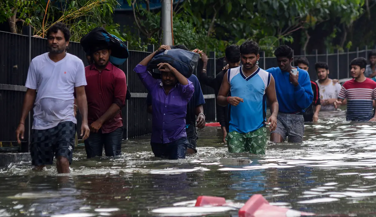 Beberapa bagian negara bagian tersebut diperkirakan akan diguyur hujan dengan curah hujan lebih dari 200mm (8 inci) selama 24 jam ke depan. (AP Photo)