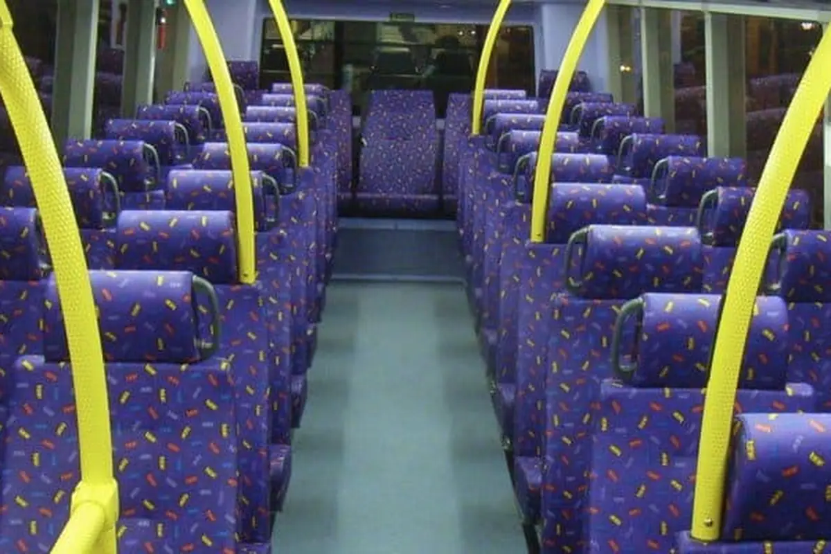 Ini Alasan Menarik Mengapa Kursi Bus Dibuat Bermotif