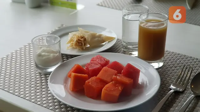 Buah Alami vs Jerawat: Mana yang Lebih Ampuh Atasi Bekasnya? Cari tahu buah alami yang efektif dalam meredakan jerawat dan menghilangkan bekasnya secara alami. (Foto: Aditya Eka Prawira/Liputan6.com)