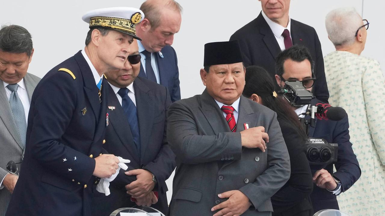FOTO: Indonesia Tampil Perdana di Parade Bastille, Prabowo Hadir Sebagai Tamu Kehormatan