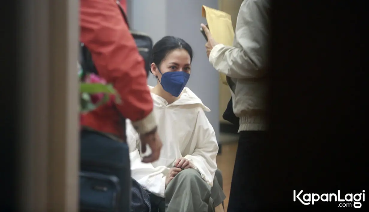 Rachel Vennya di Polda Metro Jaya ( KapanLagi.com/Muhammad Akrom Sukarya)