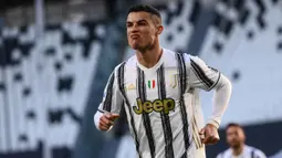 Cristiano Ronaldo finis sebagai pencetak gol terbanyak dalam tiga musim bersama Juventus. Ia berhasil mencetak 101 gol dalam 135 penampilan bersama Bianconeri. Pada musim terakhirnya, Ronaldo juga mampu meraih penghargaan Capocannoniere dengan mencetak 29 gol. (AFP/Marco Bertorello)