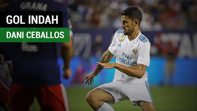 Aksi pemain anyar Real Madrid, Dani Ceballos pada sesi latihan dengan mencetak gol fantastis.