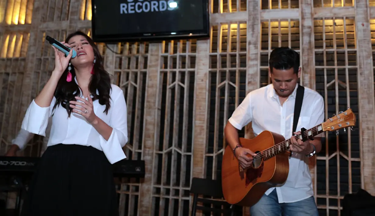 Hingga sekarang ini, Raisa mengaku telah mendapatkan 60 persen dari target 100 persen. Ia ingin membantu mewujudkan mimpi dan cita-cita anak-anak Biak. Maka dari itu, pada ultahnya kali ini, ia melakukan penggalangan dana. (Deki Prayoga/Bintang.com)