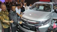 Kira-kira, mobil mana yang dipilih Menperin RI, Saleh Husin, Pajero Sport atau Fortuner?