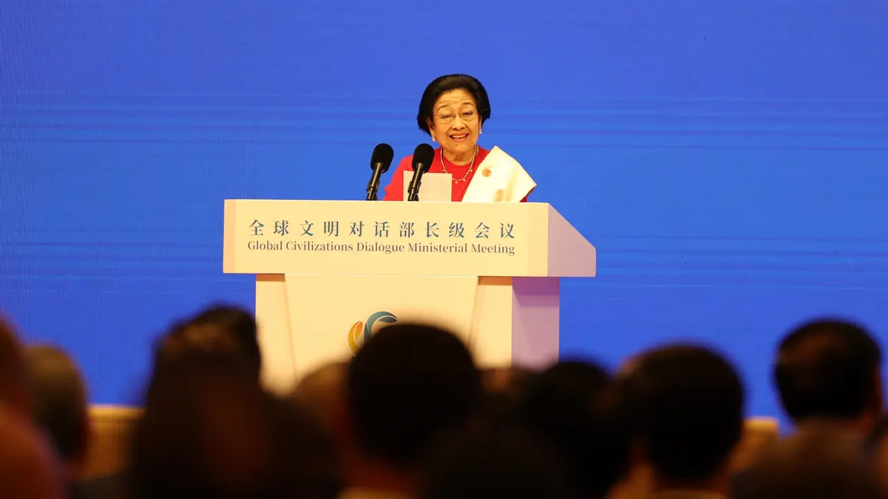 Presiden Kelima Republik Indonesia, Megawati Soekarnoputri  pada forum Dialog Peradaban Global yang digelar di Wisma Tamu Negara Diaoyutai, Beijing, Kamis (10/7/2025).