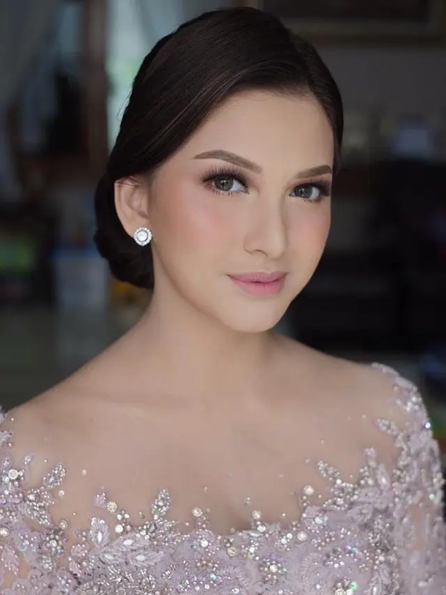 Jarang Muncul di Layar Kaca, Ini 7 Potret Terbaru Bintang FTV Alisia Rininta