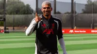 Ronald Araujo Dapat Pesan Spesial dari Luis Suarez Setelah Resmi Gabung Liverpool