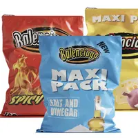 Balenciaga Maxi Pack kembali jadi sorotan, tas berdesain unik ini dibanderol dengan harga fantastis. (Foto: Instagram/ Balenciaga)