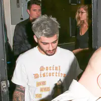 Zayn Malik dan Gigi Hadid (via celebuzz.com)