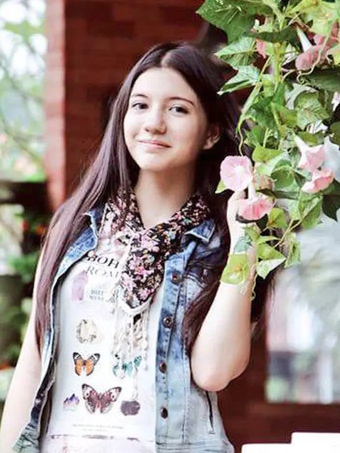 [Bintang] Cassandra Lee