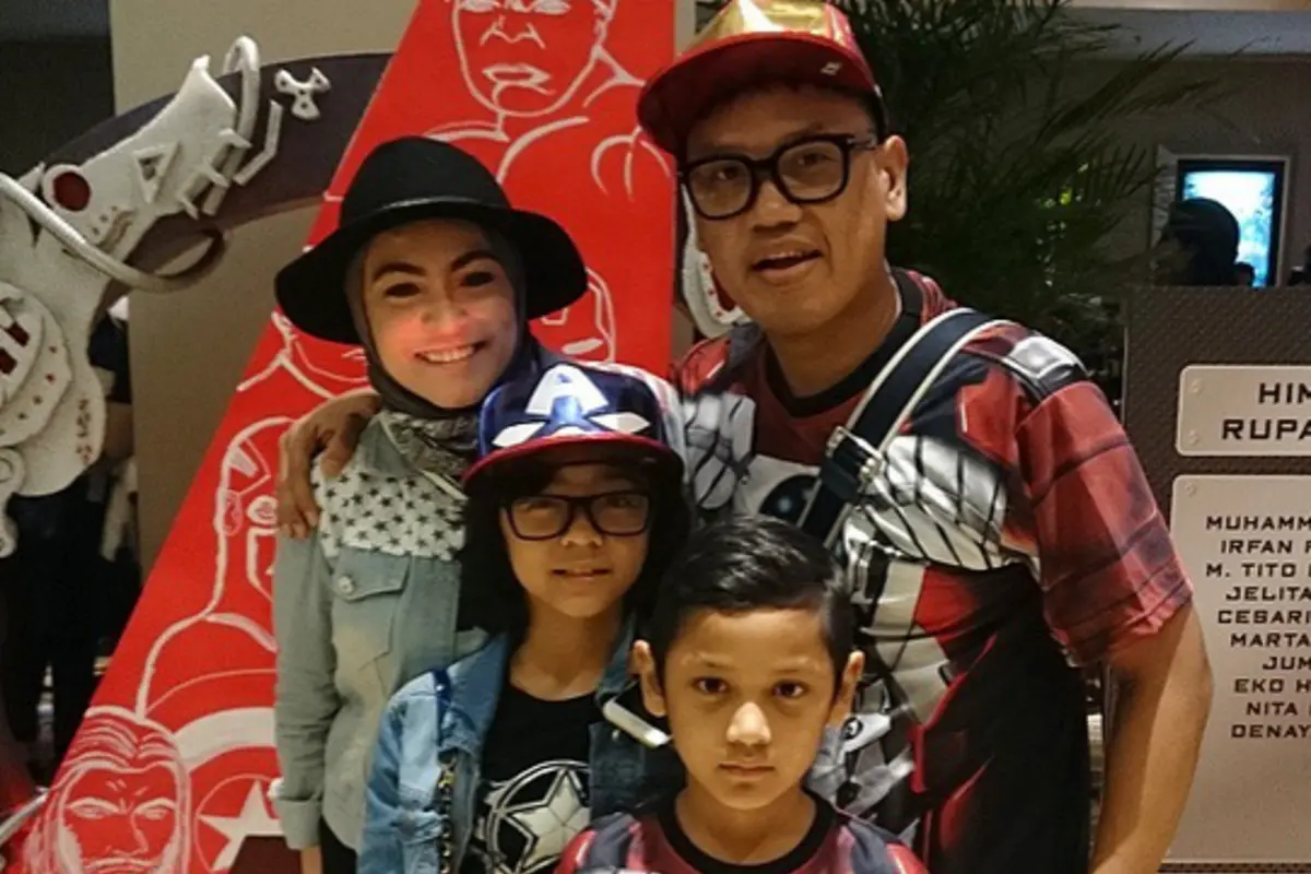 [Biintang] Uya Kuya dan keluarga