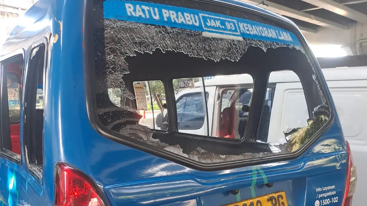 Seorang pengendara motor tewas setelah terlibat kecelakaan di Jalan Andara Raya, Cilandak, Jakarta Selatan, Rabu (4/2/2026) (Istimewa)