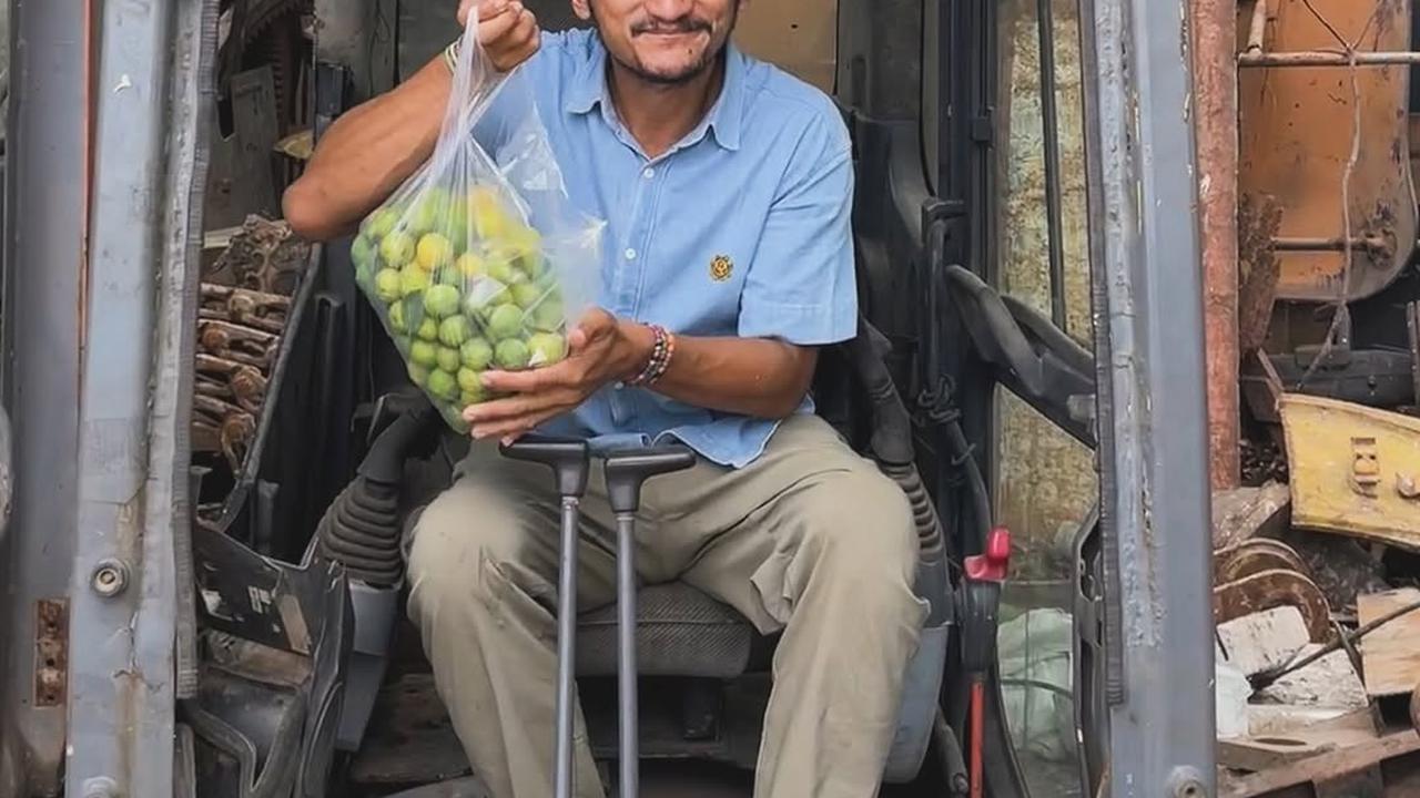Potret Terbaru Komedian Isa Bajaj, Lebih Kurus dan Tak Lagi Gondrong
