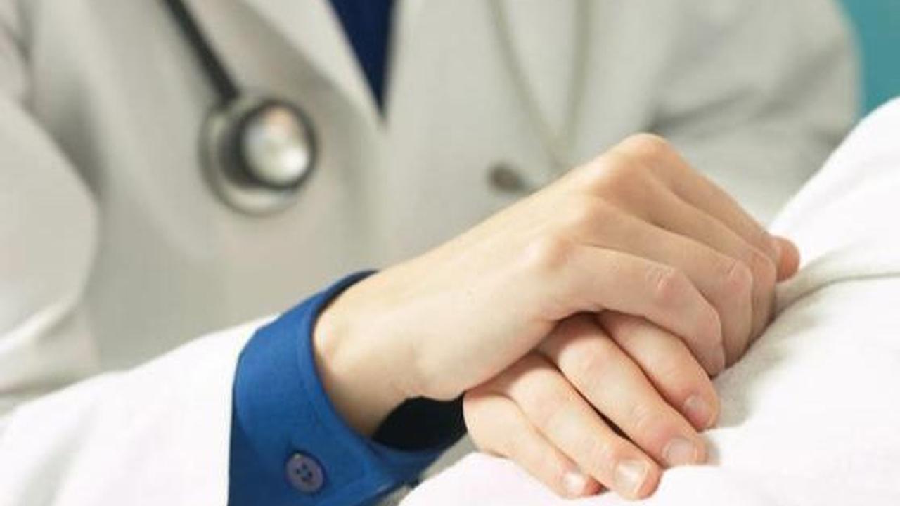Diketahui, dokter spesialis ortopedi inisial MY dilaporkan ke polisi karena diduga melakukan pencabulan terhadap istri pasiennya yang sedang hamil, TA (22).&nbsp;<br>