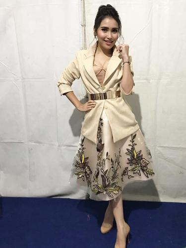 Di Australia Ayu Ting Ting Umumkan Squad Terbarunya News Entertainment Fimela Com