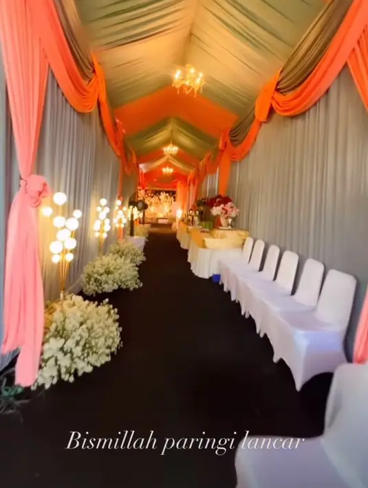 Denny Caknan dan Bella Bonita gelar syukuran untuk putrinya, Cundamani. [Foto: Instagram/denny_caknan]