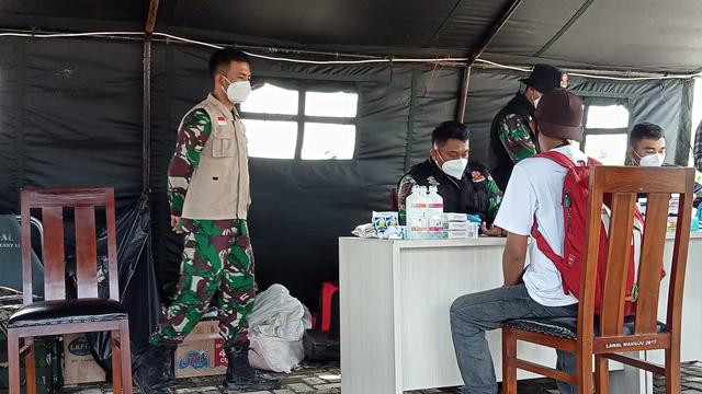 TNI AL Siapkan RS KRI dr Soeharso-990 untuk Layani Korban Gempa Sulbar