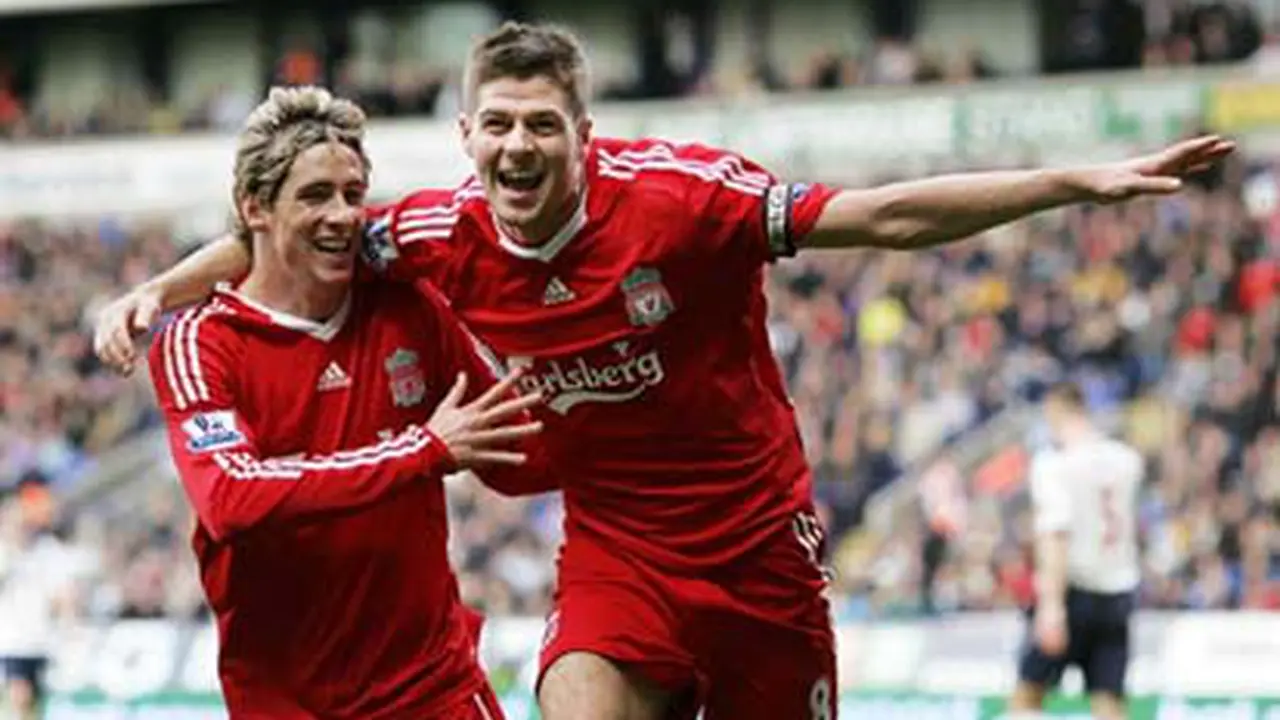 Torres dan Gerrard (© AFP 2008)  	