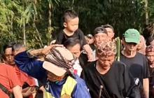 Uniknya Tradisi Khitan di Salawu Tasikmalaya, Warga Keliling Kampung Sambil Menabuh Angklung