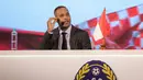 Pelatih kepala baru Timnas Indonesia, Patrick Kluivert memberikan keterangan pada acara konferensi pers mengenai perkenalan pelatih baru Timnas Indonesia di Hotel Mulia, Senayan, Jakarta, Minggu (12/01/2025). (Bola.com/Bagaskara Lazuardi)