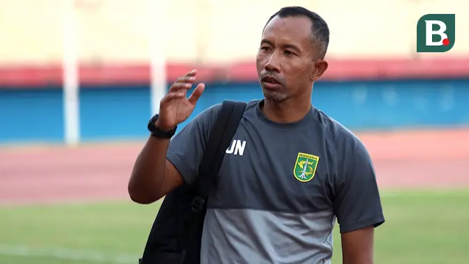 Sang Juru Selamat Persebaya, Uston Nawawi, Tumbangkan PSBS dalam Duel Sengit BRI Liga 1